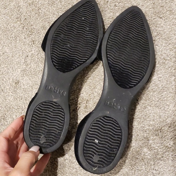 Native flats - Picture 2 of 3